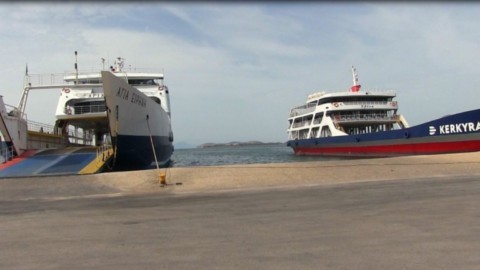 Igoumenista ferry vers Corfou