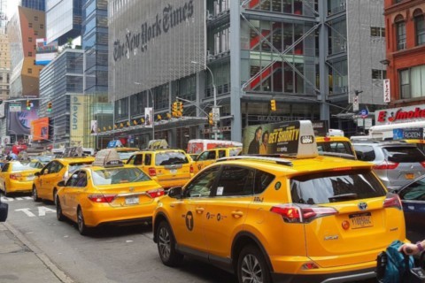taxis yellow new yorkais