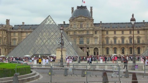 Musée du Louvre la pyramide