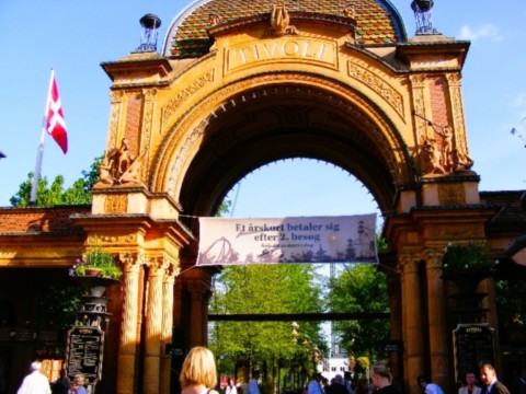 Entrée des jardins de Tivoli.