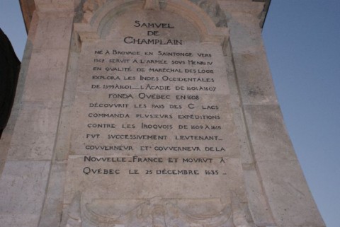 Quebec vieille ville avec Champlain