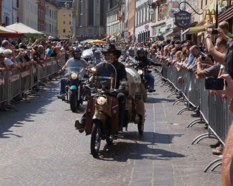 Parade l'european bike week autrichienne