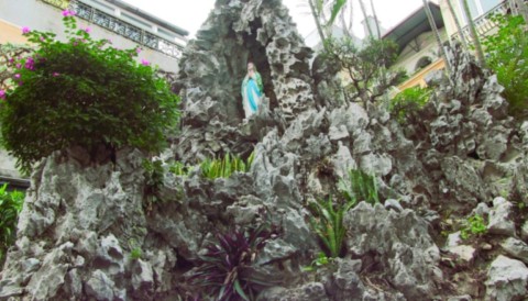 La grotte de la vierge Marie
