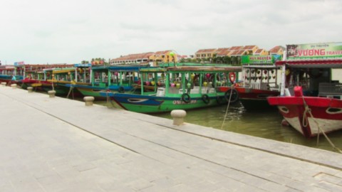 Bateaux de visite touristique