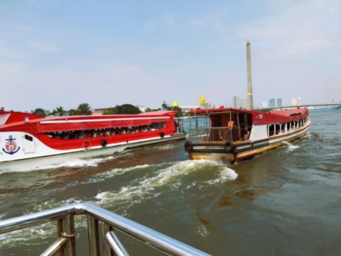Thaïlande Bateaux du chao Praya
