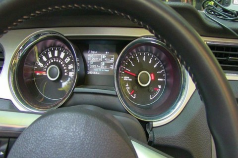 Ford Mustang les commandes