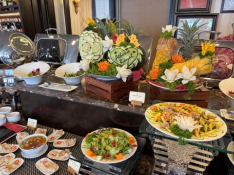 Cuisine vietnamienne servie