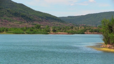 panorama du fond du lac du Salagou