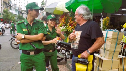 Policier au marché