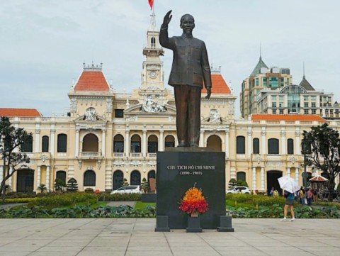 Stèle de Ho Chi Minh