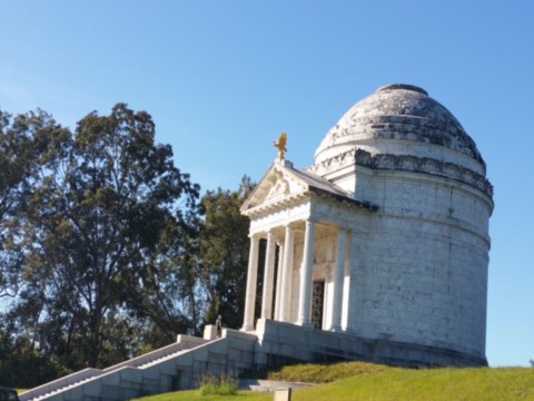 Monuments aux morts