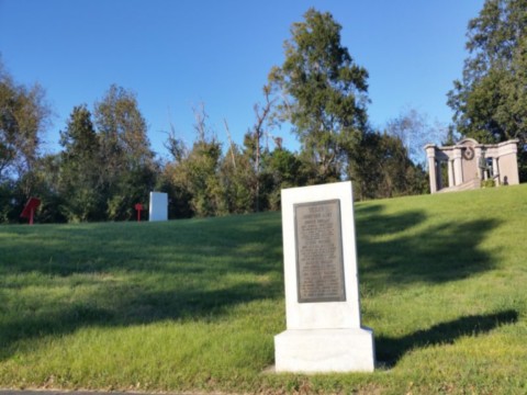 Monuments aux morts