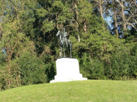 Monuments aux morts